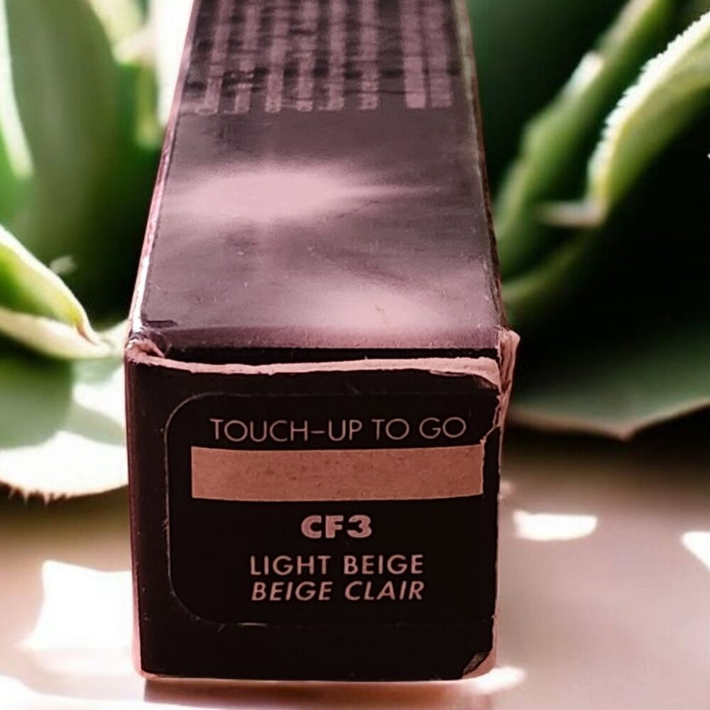 Lorac Touch-Up to Go Concealer/Foundation Pen CF3 Light Beige  NIB